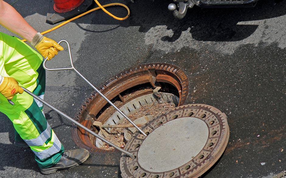 tarif plombier débouchage canalisation Ris-Orangis