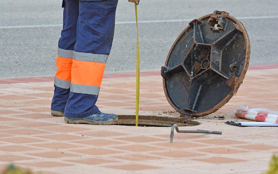 déboucher une canalisation wc Limay
